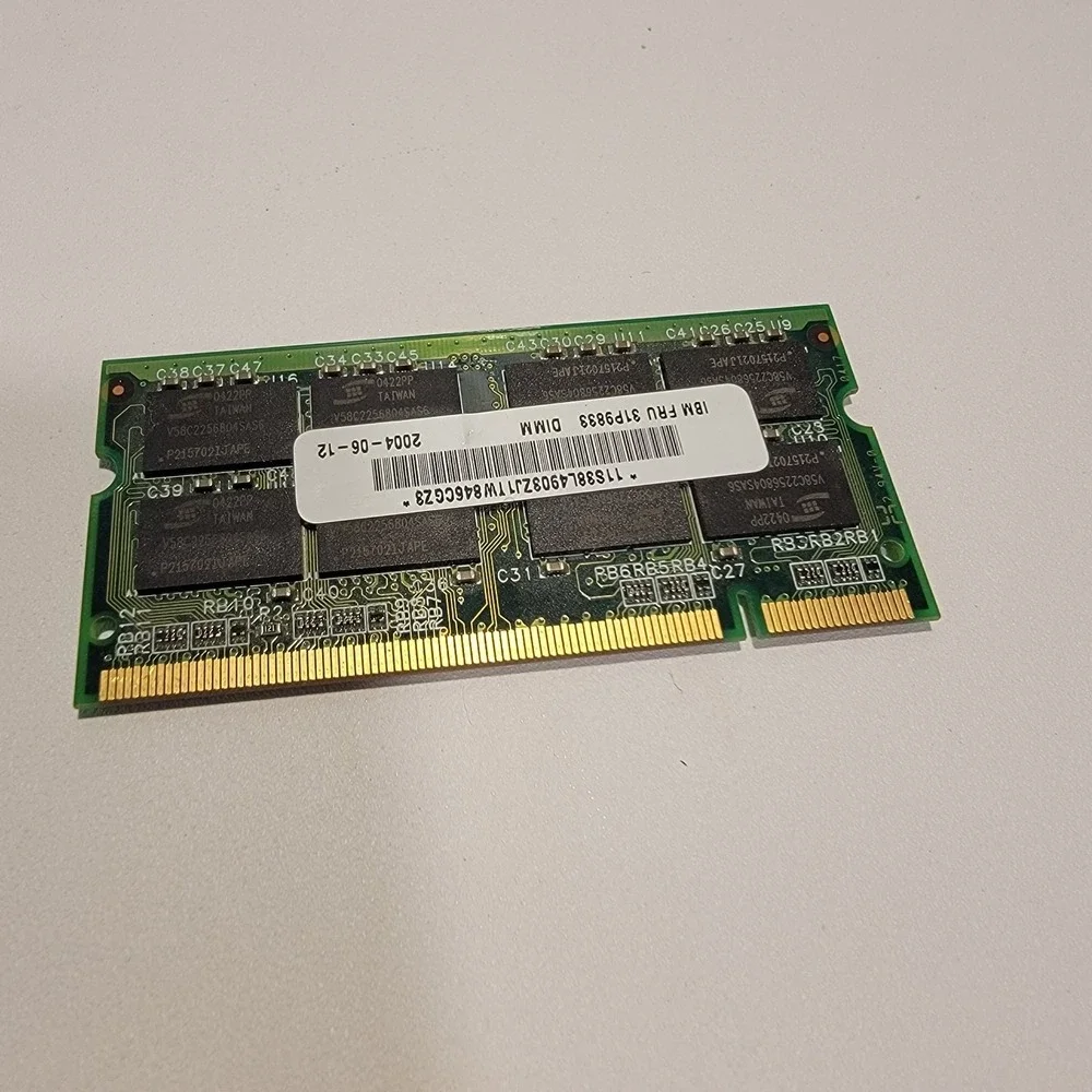 Infineon HYS64D32020GDL-7-B DDR1 256MB 266MHz DDR DDR1 SODIMM RAM Module